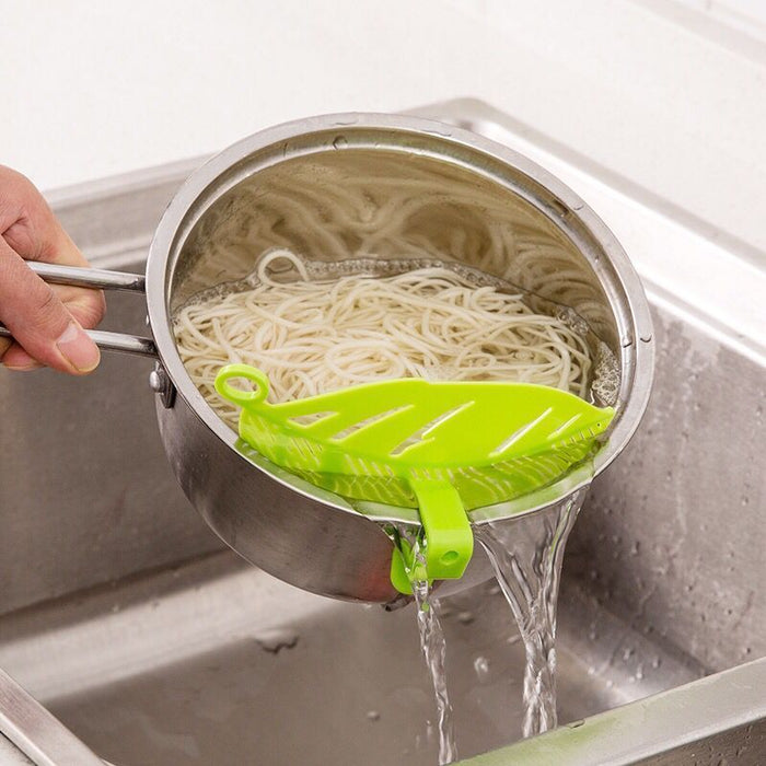 Multifunctional leaf shape Taomi drain board fruit and vegetable noodle plastic filter baffle