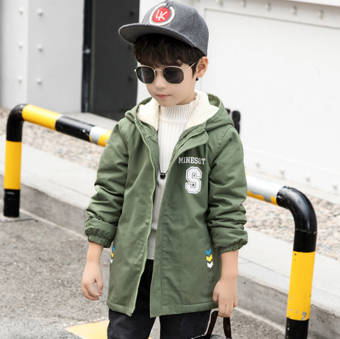 Children's jacket winter 2021 new plus velvet Korean version of the big children's tide loaded children's windbreaker boy casual children's clothing men