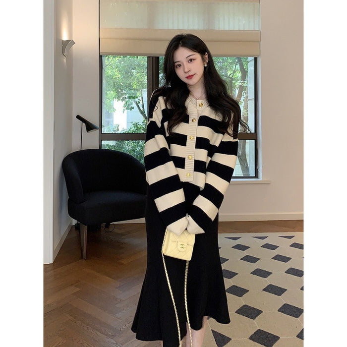 Women's Fashionable Loose Contrast Color Striped Round Neck Cardigan sweater