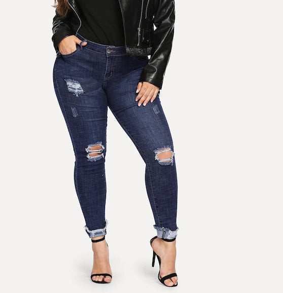 Shredded plus size women's feet jeans