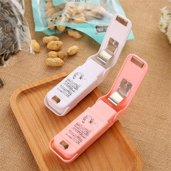 Household food clip portable mini snack plastic bag sealer